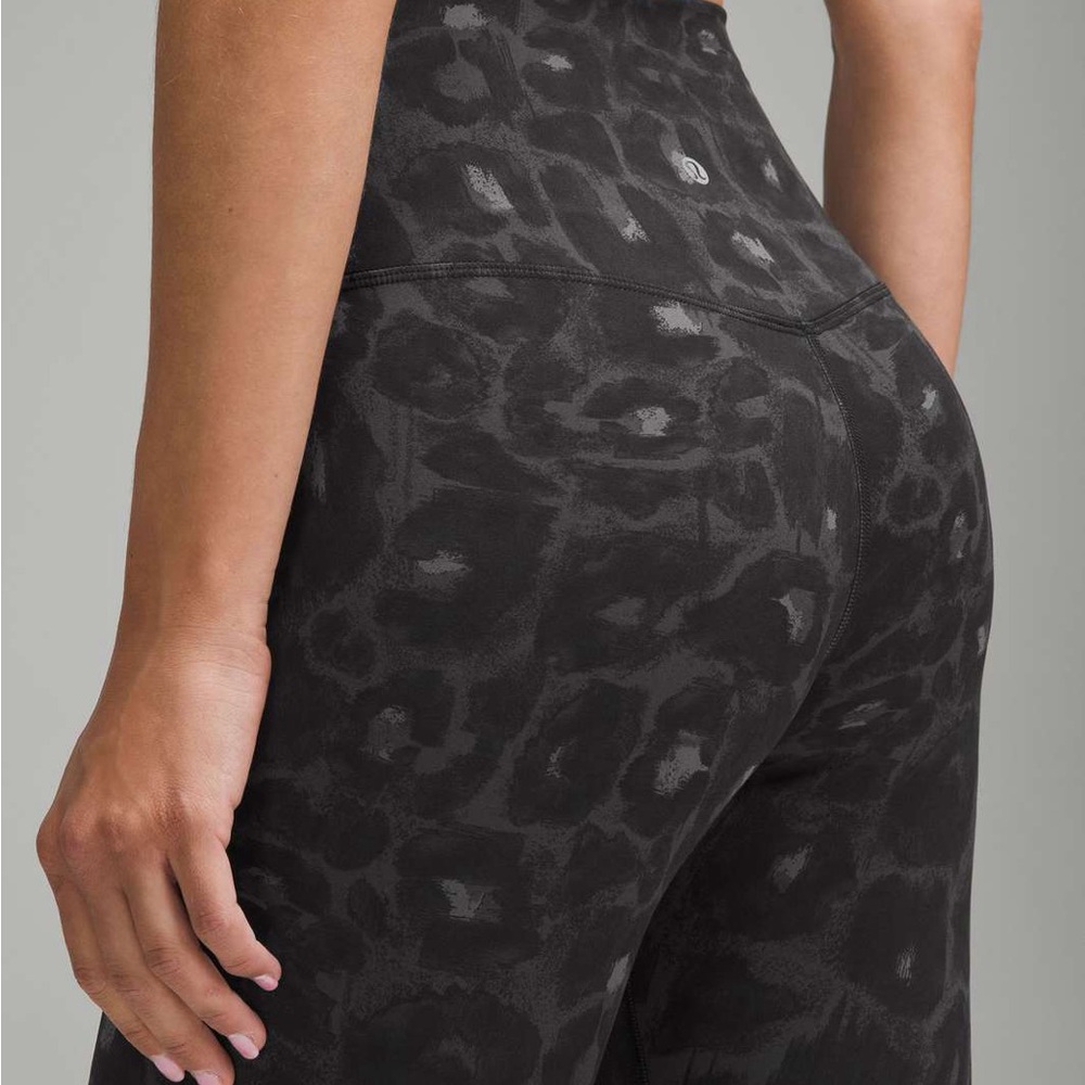Lululemon Align 28” Spray Leopard